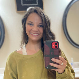 Meet your Posher, Kyndra